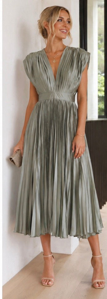 Timeless Pleated Midi Dress