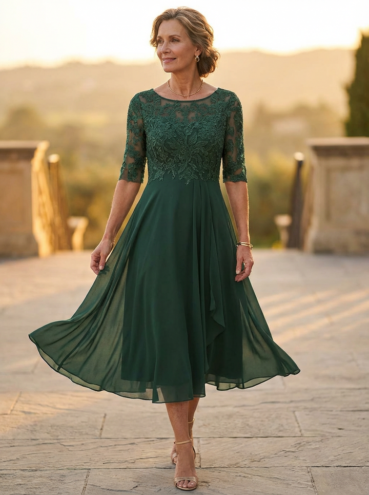 Zaria | The Flattering Lace Midi Dress